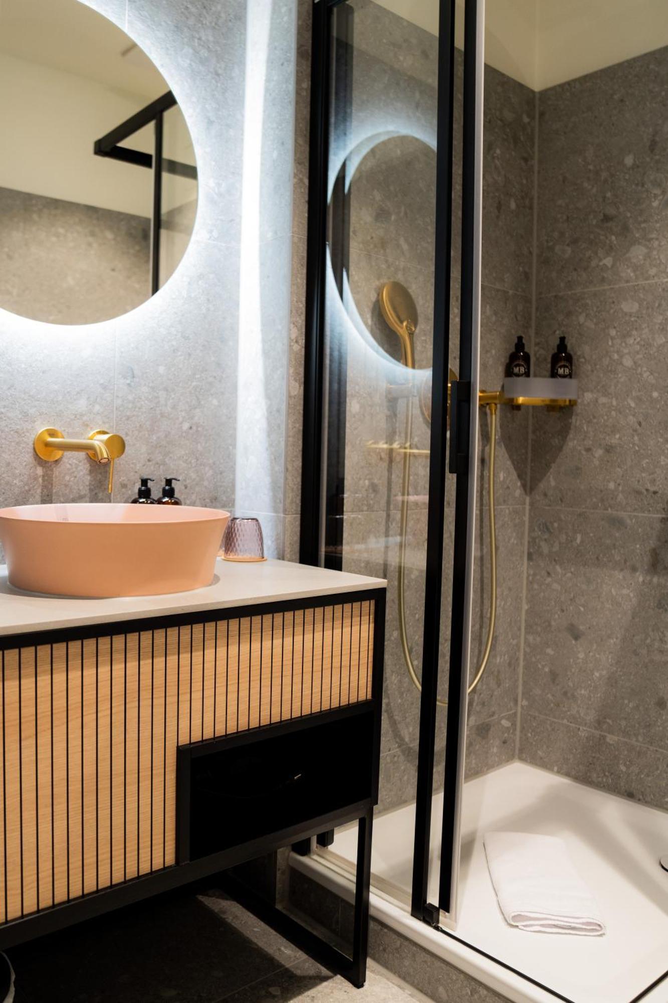 New Opening! Digital Check-in - Park By Charly * Lübeck
