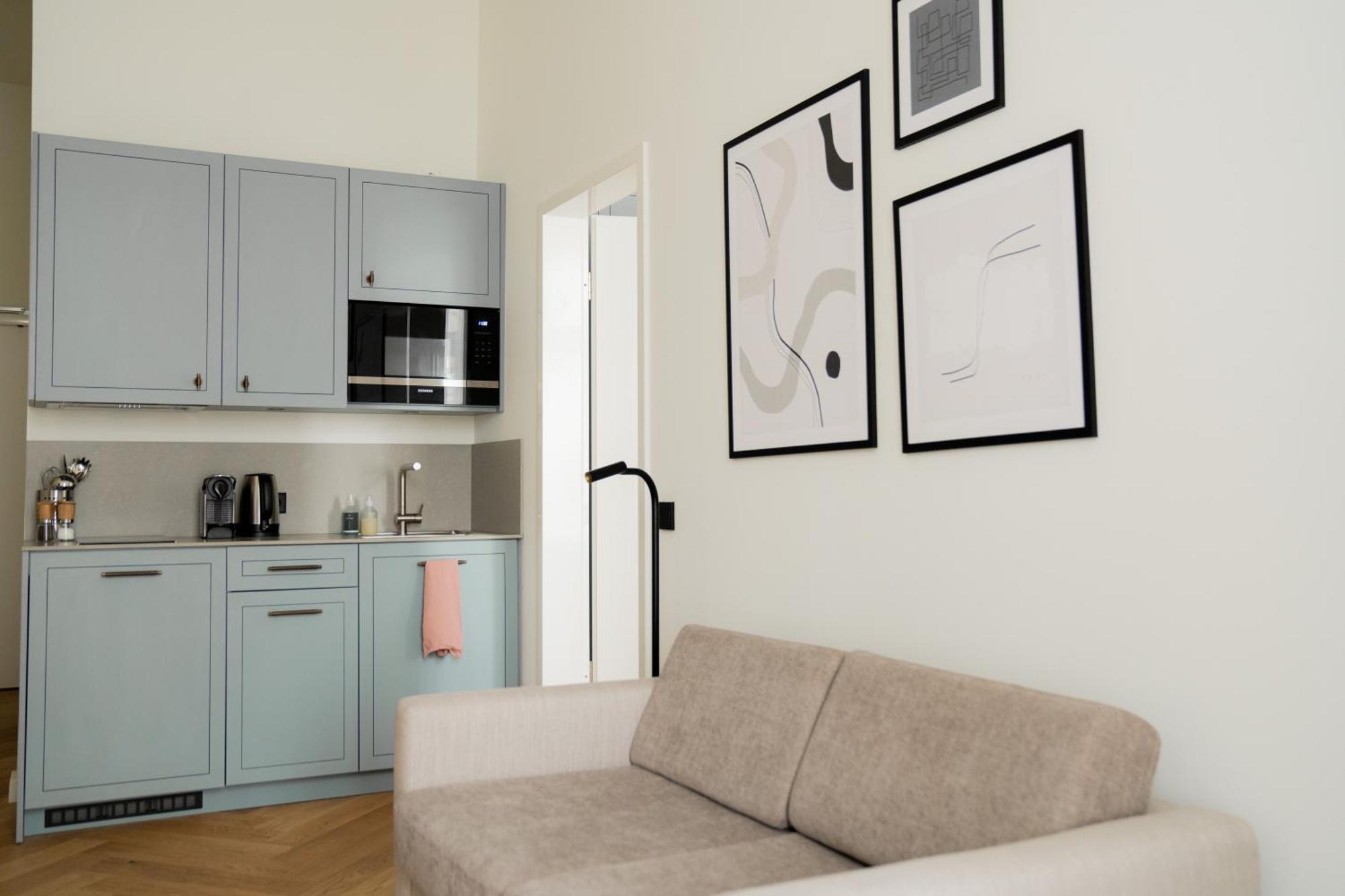 New Opening! Digital Check-in - Park By Charly Aparthotel Lübeck