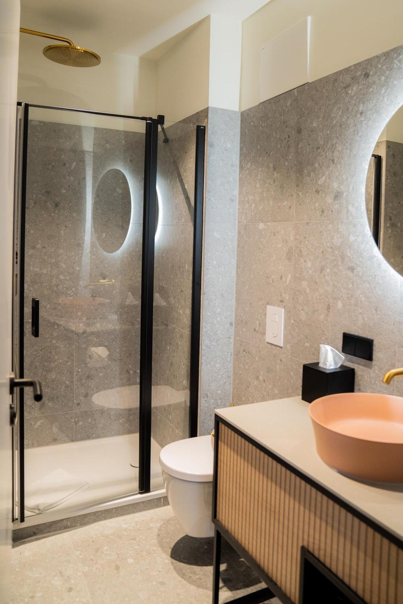 New Opening! Digital Check-in - Park By Charly Aparthotel Lübeck